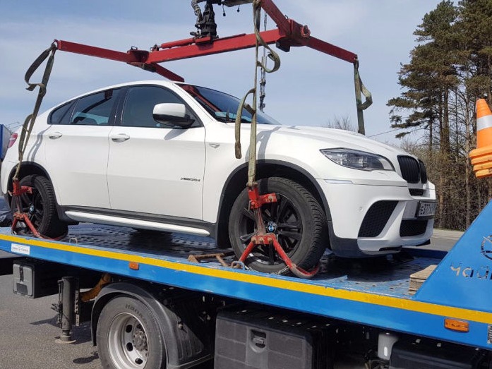 uslugi evakuatora v poselke popova